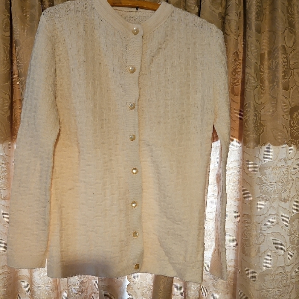 Elegant Cream Cardigan with Pearl Buttons